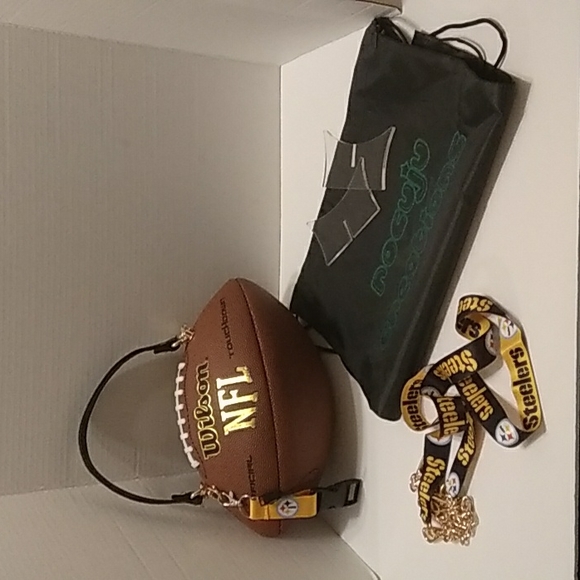 HANDMADE Football Purse (PITTSBURGH STEELERS) 🏈 - Picture 8 of 17